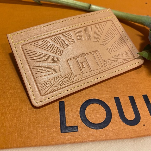 Louis Vuitton Vachetta cardholder - Picture 1 of 6